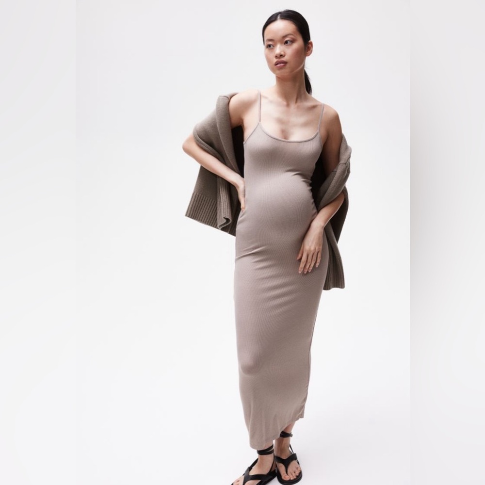 H&M Maternity Ribbed Dress - Picture 2 of 7